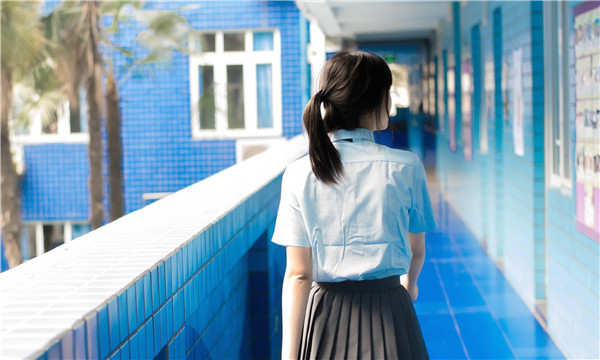 乌尔禾如何找到一个可以帮助我生孩子的女人？